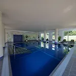 Ξενοδοχείο The Lakeside - Burghotel Zu 4*