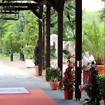The Lakeside - Burghotel Zu Ξενοδοχείο