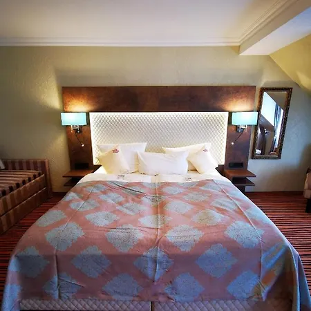 The Lakeside - Burghotel Zu 4* Strausberg
