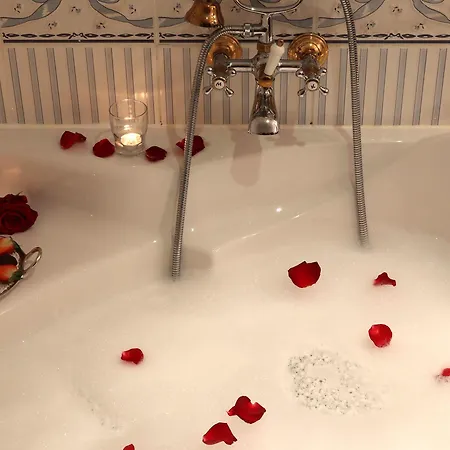 The Lakeside - Burghotel Zu Hotel 4*