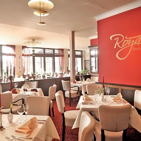 ホテル The Lakeside - Burghotel Zu シュトラウスベルク