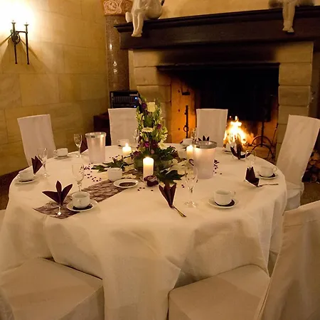 The Lakeside - Burghotel Zu ホテル シュトラウスベルク