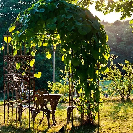 The Lakeside - Burghotel Zu Szálloda 4*