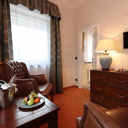 The Lakeside - Burghotel Zu 4* Strausberg