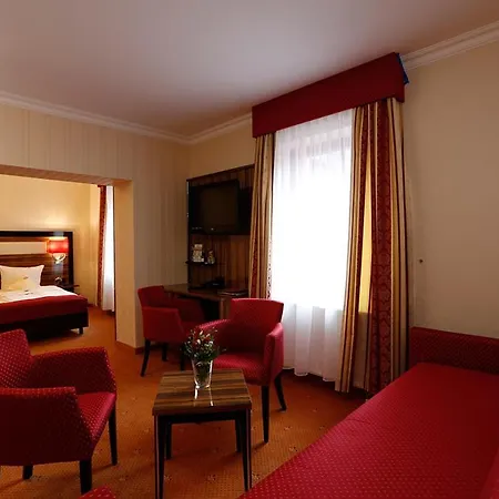 The Lakeside - Burghotel Zu