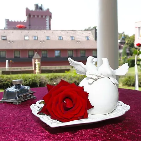 The Lakeside - Burghotel Zu Hotel