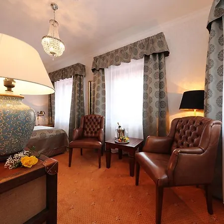 Hotel The Lakeside - Burghotel Zu 4*