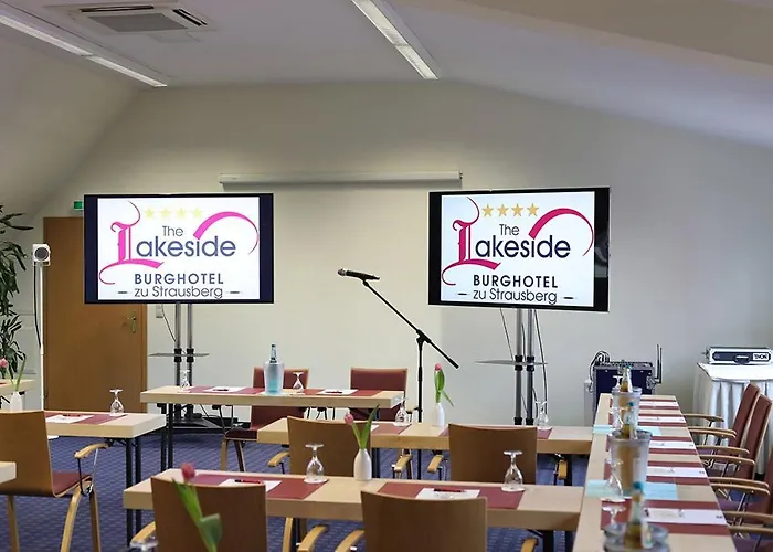 فندق The Lakeside - Burghotel Zu 4*