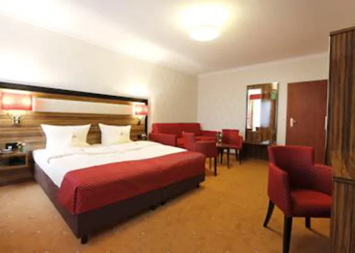 فندق The Lakeside - Burghotel Zu 4*