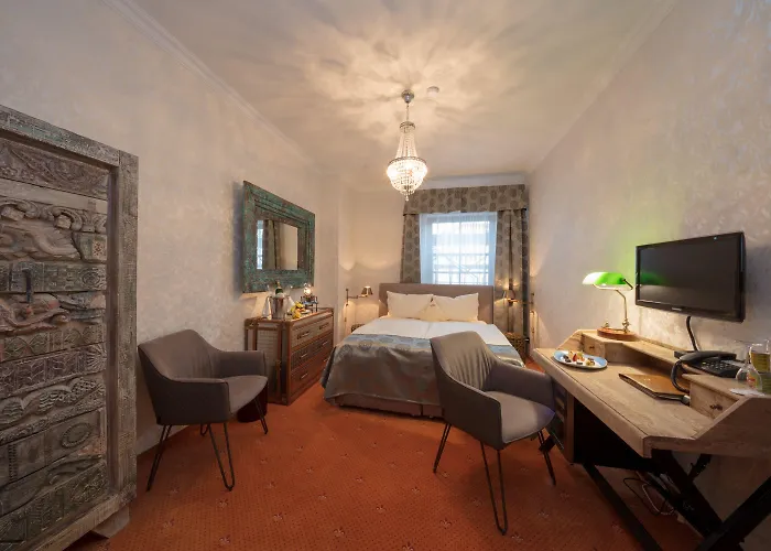 The Lakeside - Burghotel Zu 4*