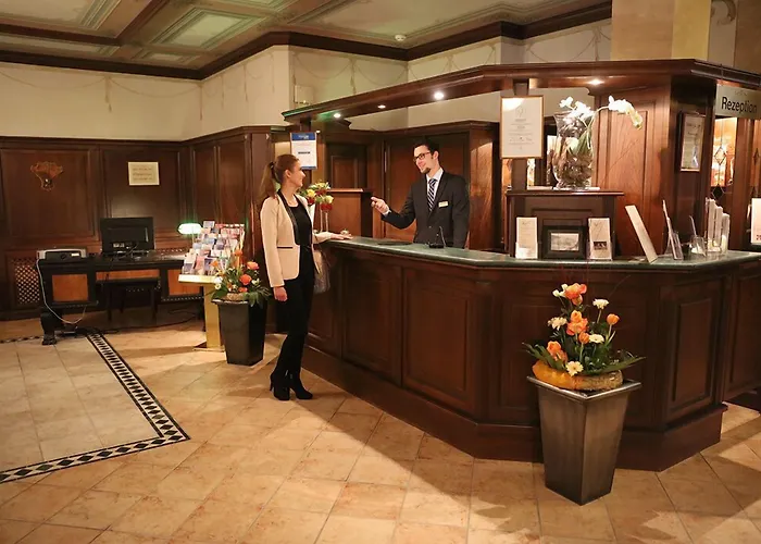 فندق The Lakeside - Burghotel Zu