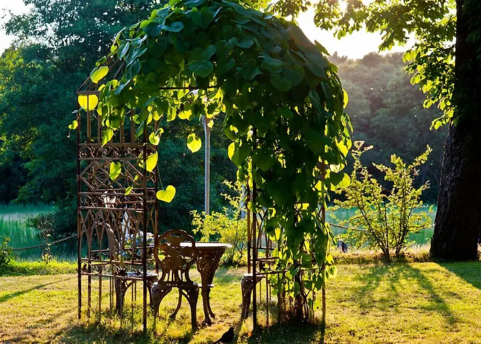 The Lakeside - Burghotel Zu 4*