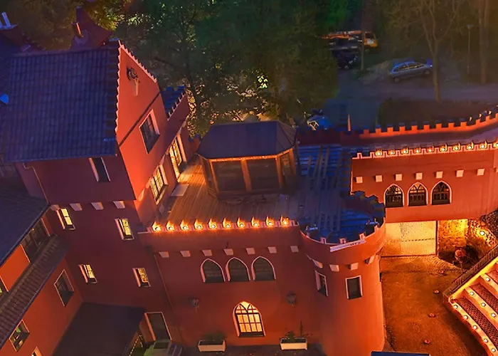 The Lakeside - Burghotel Zu