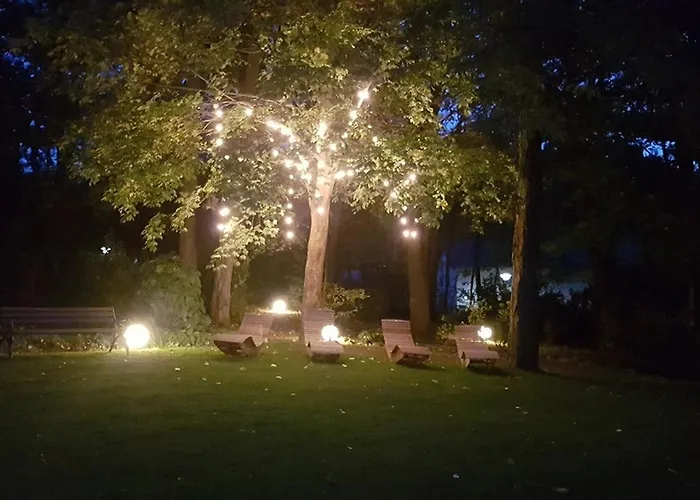 The Lakeside - Burghotel Zu فندق 4*