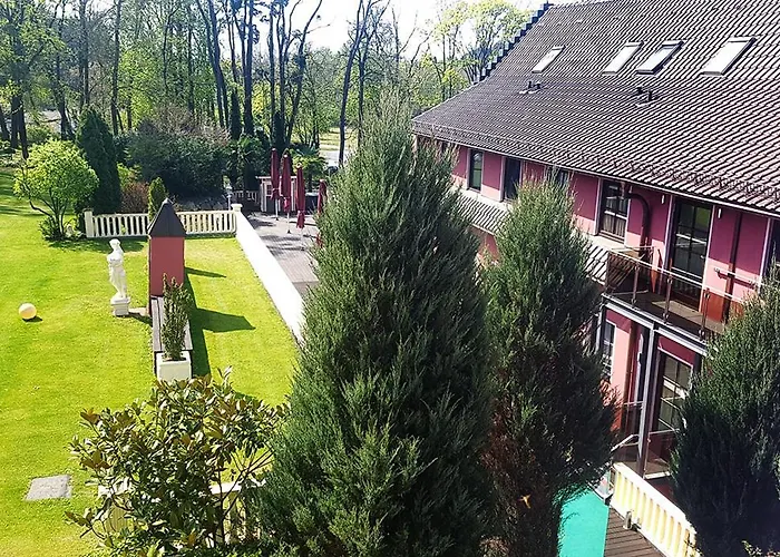 The Lakeside - Burghotel Zu شتراوسبرغ