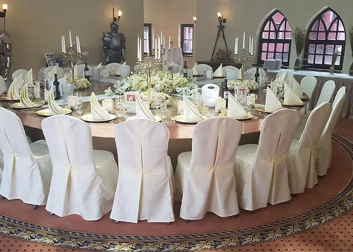 فندق The Lakeside - Burghotel Zu 4*