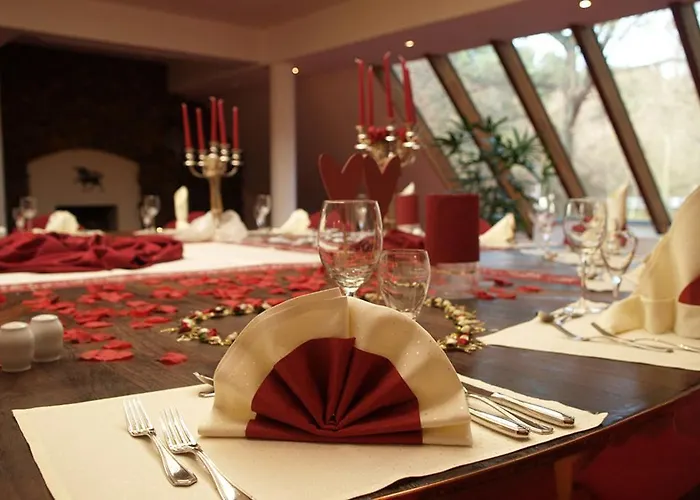 The Lakeside - Burghotel Zu