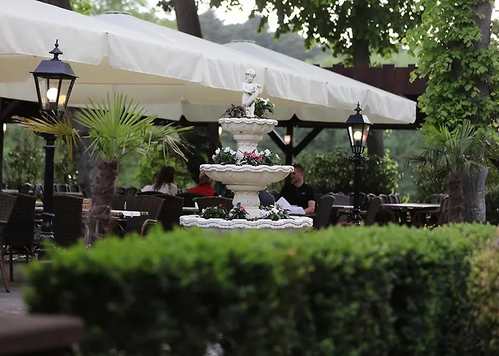 Hotel The Lakeside - Burghotel Zu 4*